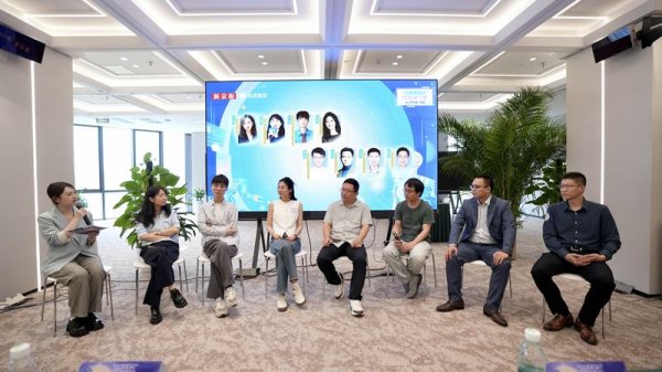 中国股票配资网平台 真实场景推动人形机器人创新 零部件蕴藏更多投资机会